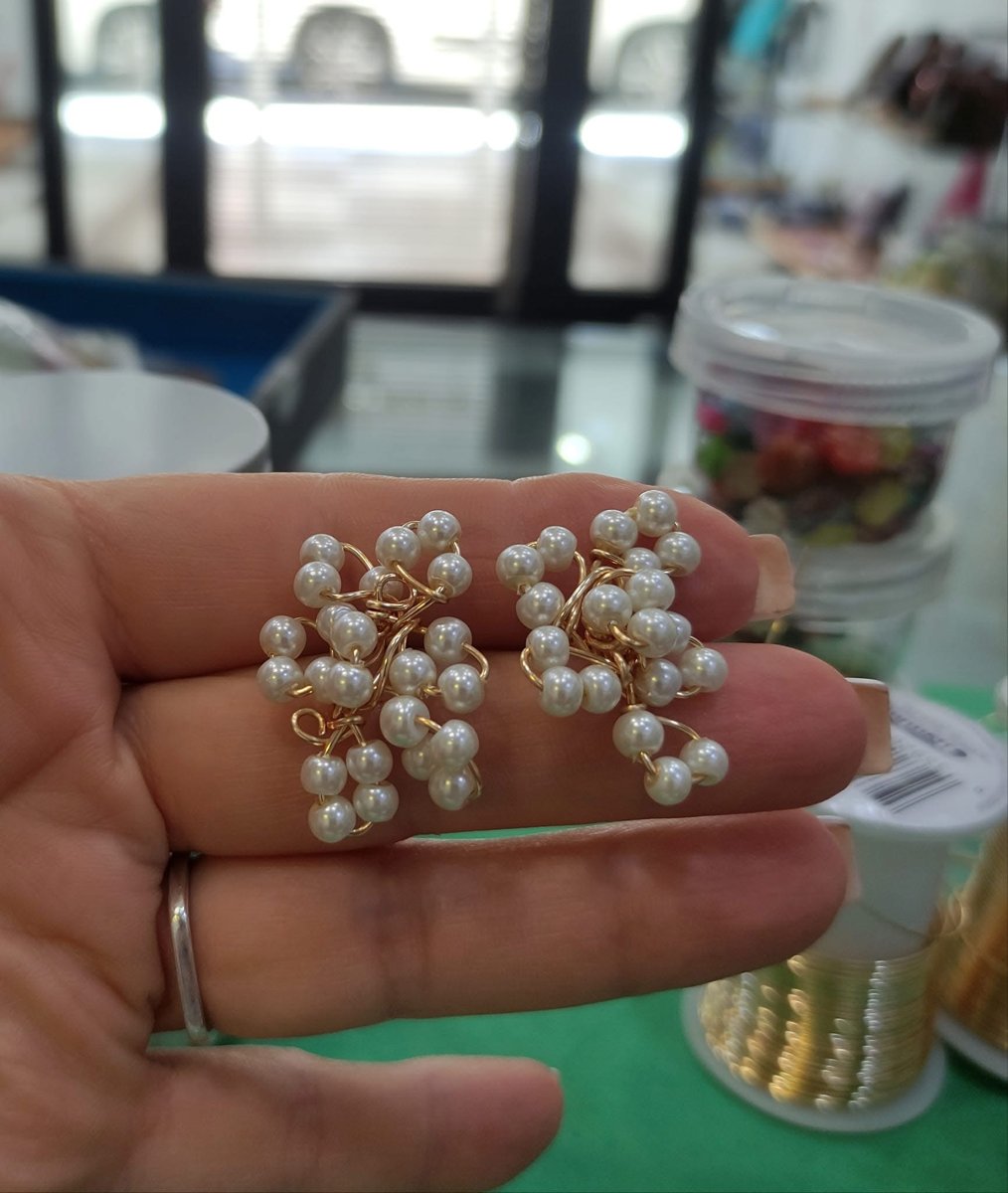 Orecchini in rame con micro perle cerate