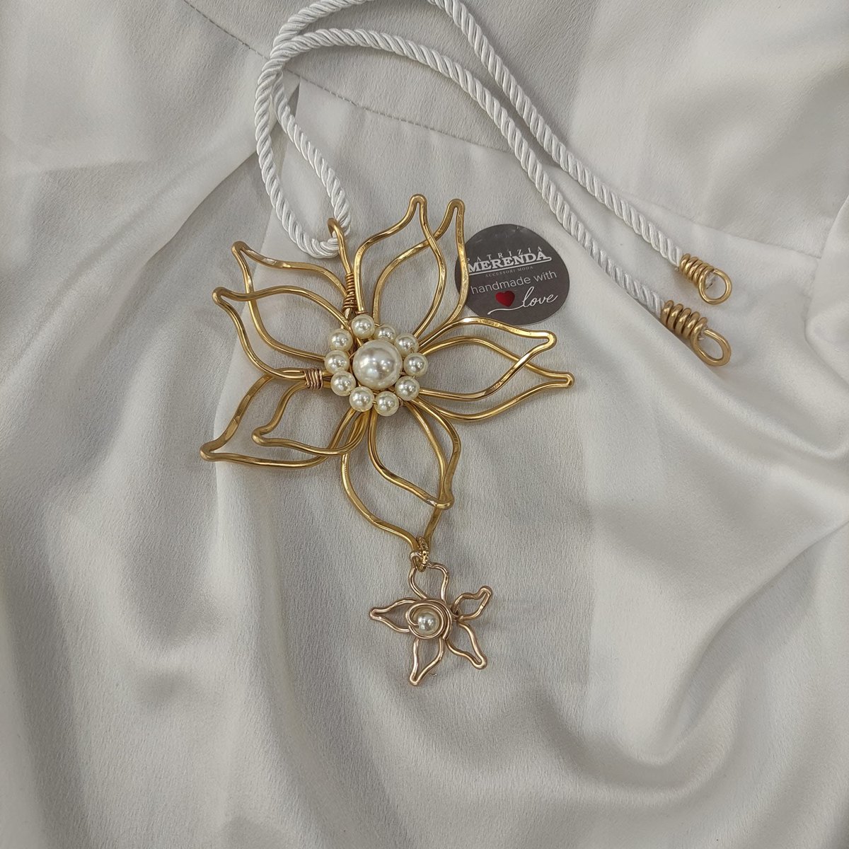 Collana fiore di loto
